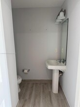 1300 Ponce de Leon Blvd in Coral Gables, FL - Building Photo - Building Photo