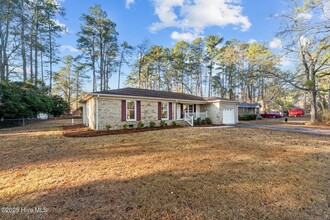 2109 Steeplechase Dr in Trent Woods, NC - Building Photo - Building Photo