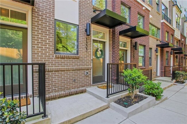 property at 230 New St
