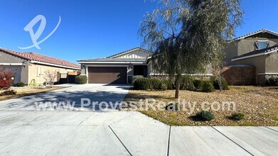 13353 Evanston St in Victorville, CA - Building Photo - Building Photo