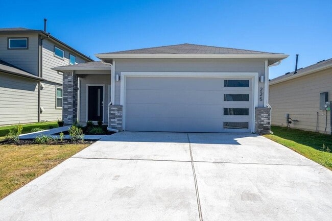 225 New Hampton Wy in San Marcos, TX - Building Photo - Building Photo