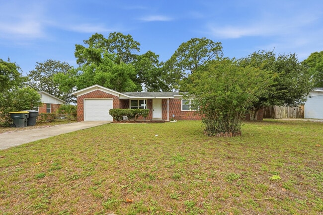 358 Coral Dr SW in Fort Walton Beach, FL - Building Photo - Building Photo