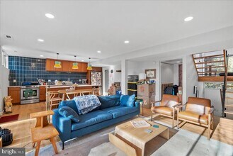 11531 Hickory Cluster in Reston, VA - Building Photo - Building Photo