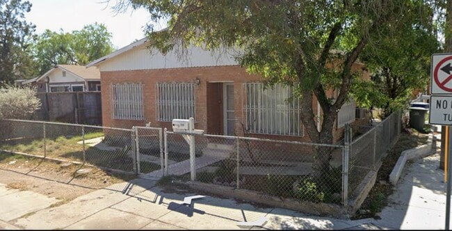 property at 320 Vidaurri Ave