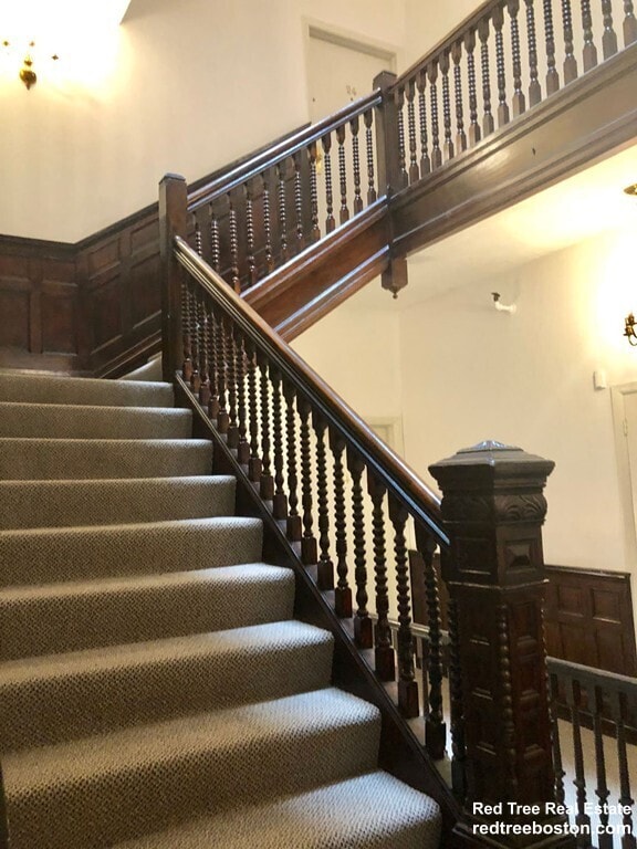 922 Beacon St, Unit 23 in Boston, MA - Foto de edificio - Building Photo