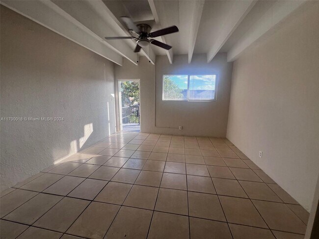 980 NW 9th Ave-Unit -19 in Pompano Beach, FL - Building Photo - Building Photo