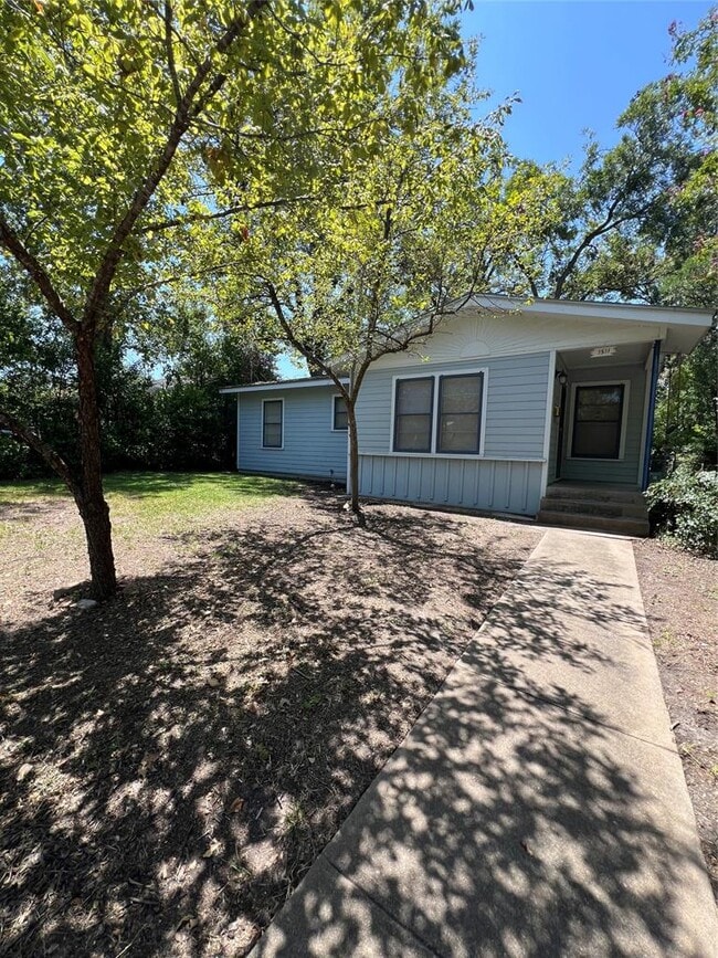 property at 1511 Romeria Dr