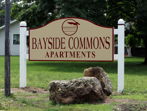 Bayside Commons Apartments in Hilliard, OH - Building Photo - Building Photo