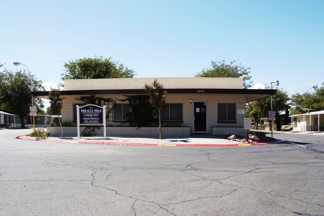 Miracle Mile Mobile Home Park in Las Vegas, NV - Building Photo