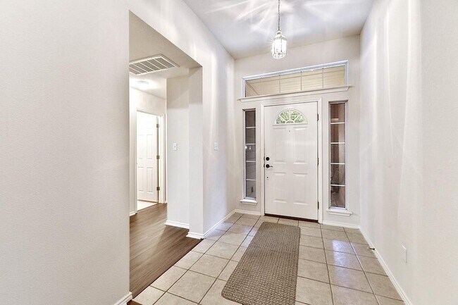 10516 Beard Ave in Austin, TX - Building Photo - Building Photo