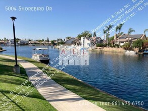 5004 Shorebird Dr in Bakersfield, CA - Foto de edificio - Building Photo