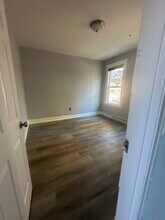 33 Albert Pl in Waterbury, CT - Foto de edificio - Building Photo