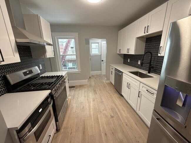 18 Princeton St, Unit 1T