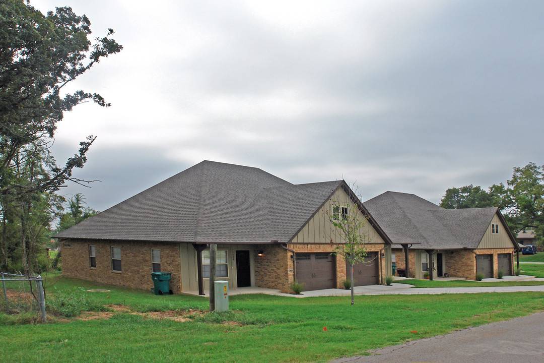 14612-14628 1st St in Choctaw, OK - Building Photo