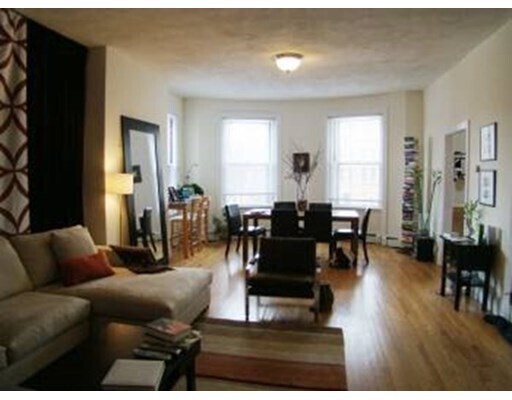550 Tremont St-Unit -4 in Boston, MA - Building Photo - Building Photo
