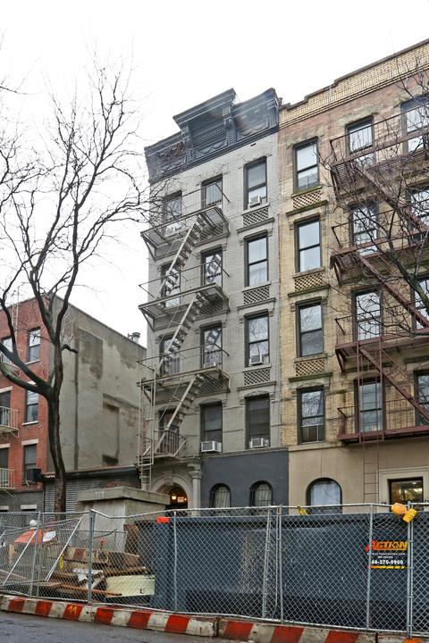 Riverview Gardens in New York, NY - Foto de edificio