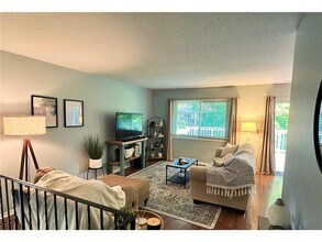 7592 Zinnia Way N in Osseo, MN - Building Photo - Building Photo