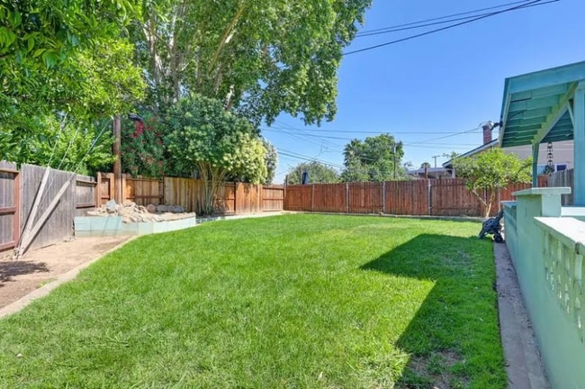 6229 Donnelly Ln in Sacramento, CA - Building Photo - Building Photo