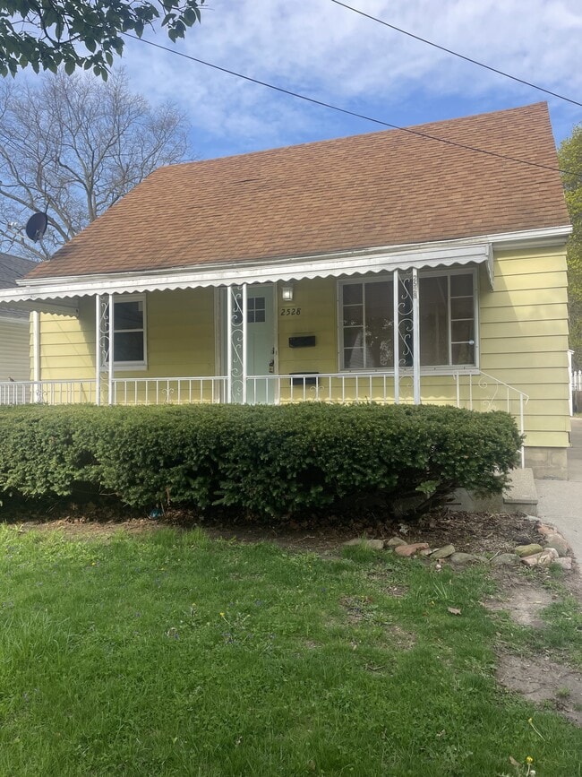 property at 2528 Forest Ave