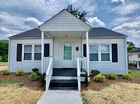 515 Fisher St in Clayton, NC - Building Photo