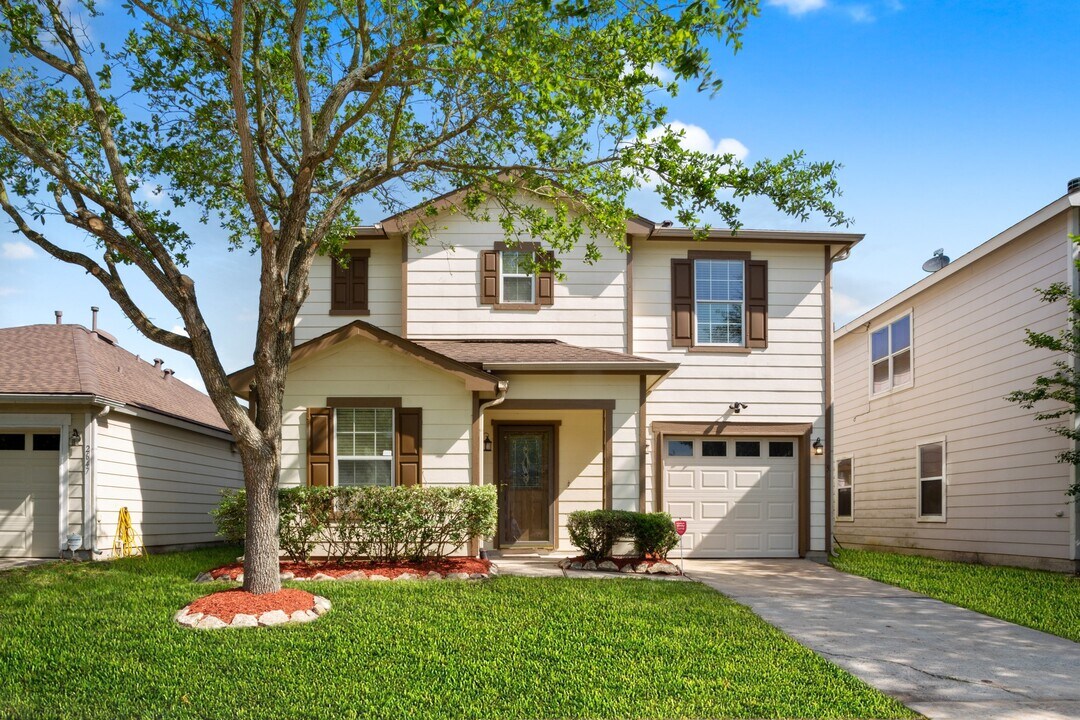 2651 Skyview Shadows Ct in Houston, TX - Building Photo