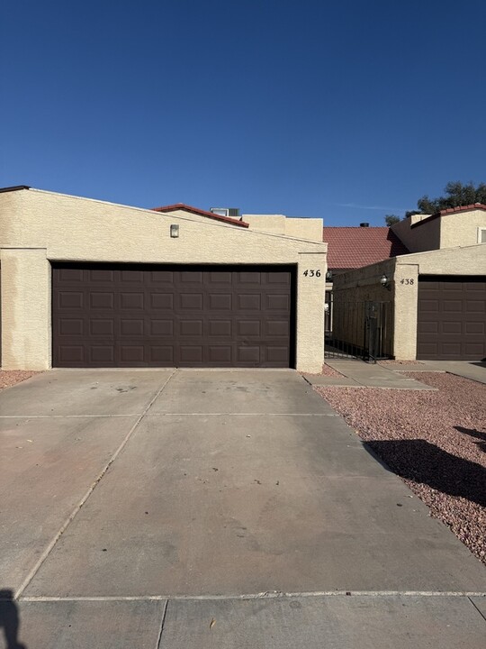 436 E Pecan Rd in Phoenix, AZ - Building Photo