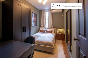 Room in Shared 3 bed/1 bath home in New York, NY - Building Photo