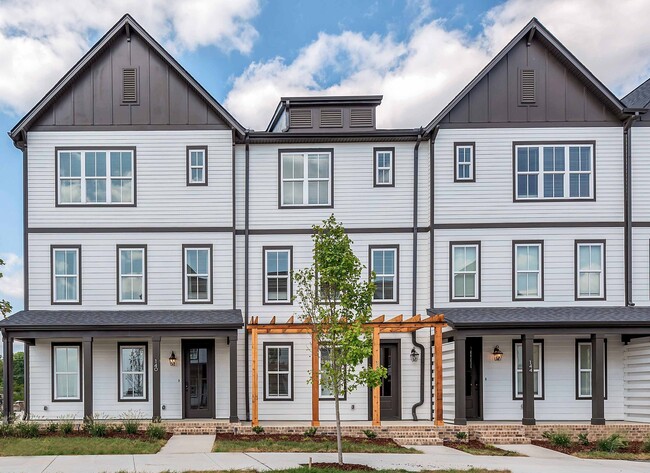 The Aria Townhomes in Nashville, TN - Building Photo - Building Photo
