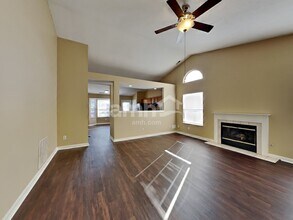 1137 Thornwood Dr in Greenwood, IN - Building Photo - Building Photo