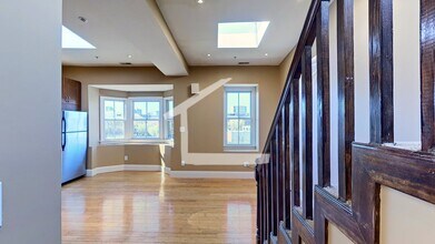 6 Cortes St in Boston, MA - Building Photo - Building Photo