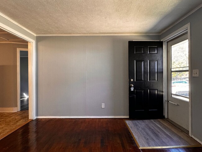 property at 1506 6th St SE