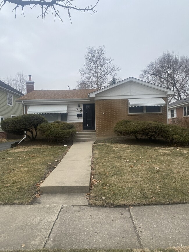 property at 712 S Swain Ave