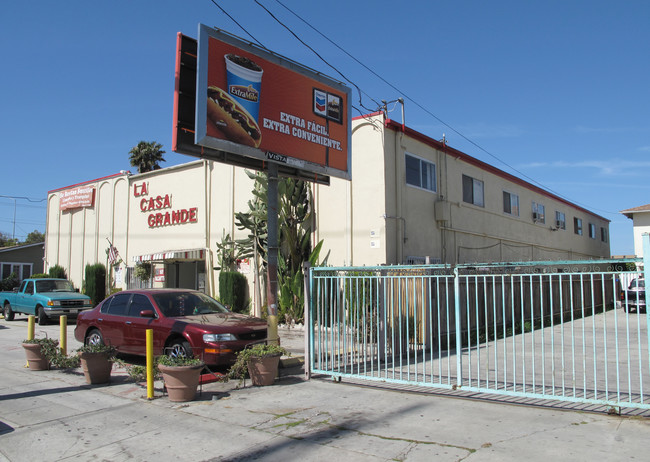 11143 S. Inglewood Ave. in Inglewood, CA - Building Photo - Building Photo