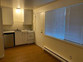 Crown Colony in Seattle, WA - Building Photo - Interior Photo