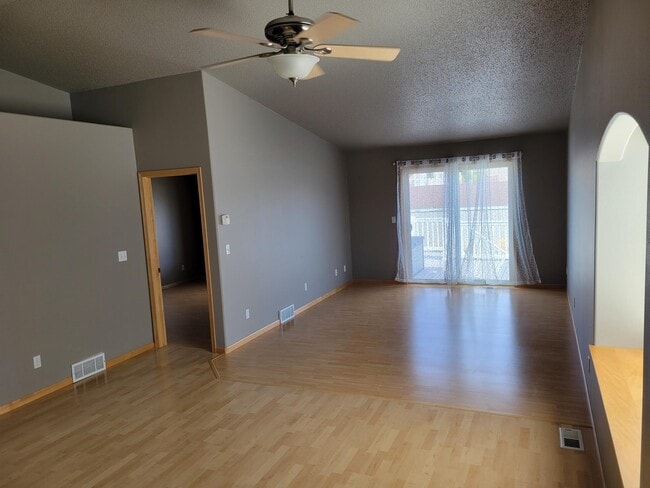 3533 Eagle Run Ln in West Fargo, ND - Building Photo - Building Photo