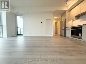 3071 Trafalgar Rd in Oakville, ON - Building Photo - Building Photo