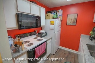 303 Smith Level Rd-Unit -#F33 in Chapel Hill, NC - Building Photo - Building Photo