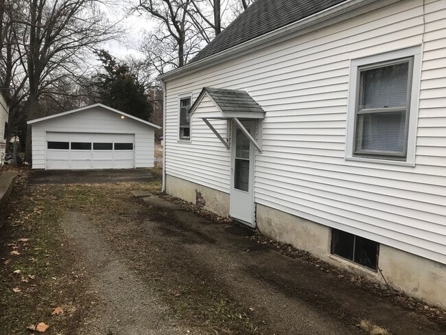 612 W Carpenter St in Springfield, IL - Building Photo - Building Photo