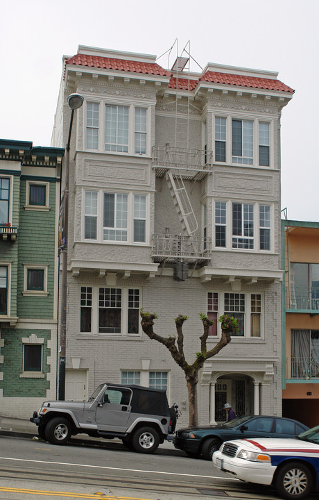 1337 California St in San Francisco, CA - Building Photo