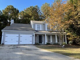 3790 Oak Park Dr in Suwanee, GA - Building Photo