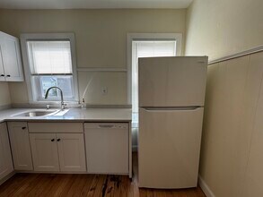 65 Wareham St, Unit 2 in Medford, MA - Foto de edificio - Building Photo