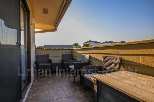 64 Cross Creek Rd in Miramar Beach, FL - Building Photo - Building Photo