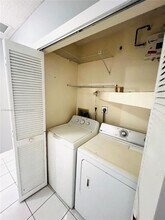 259 E 52nd St in Hialeah, FL - Building Photo - Building Photo