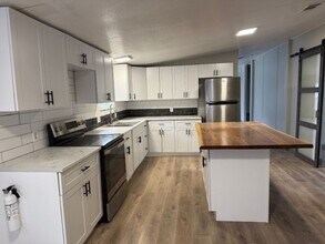 18541 15th Ave in Orlando, FL - Building Photo - Building Photo