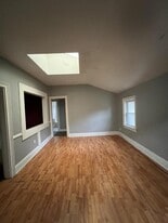 338 W 10th St in Erie, PA - Building Photo