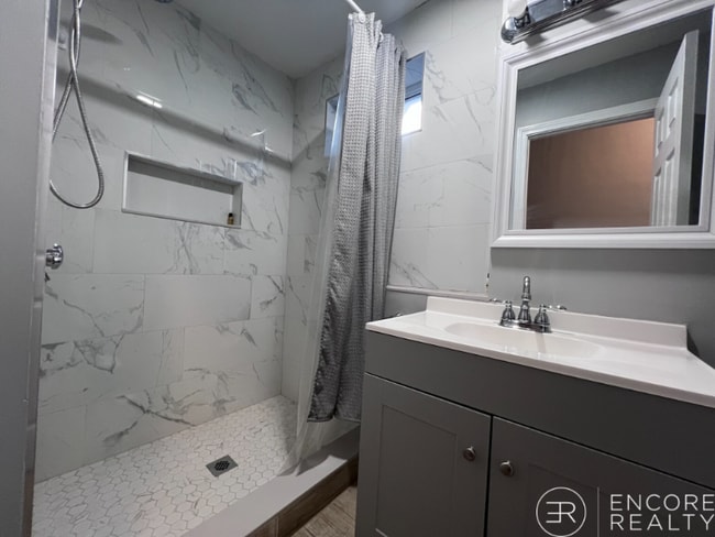 376 Riverway in Boston, MA - Foto de edificio - Building Photo