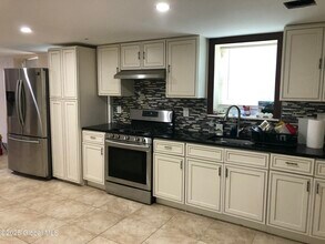 2441 Avenue A in Schenectady, NY - Building Photo - Building Photo