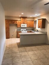 1207 Warner St in Chico, CA - Foto de edificio - Building Photo