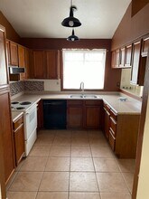 5540 W Shangri La Rd in Glendale, AZ - Building Photo - Building Photo