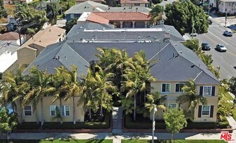 9595 W Olympic Blvd in Beverly Hills, CA - Building Photo